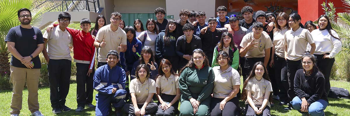 Los estudiantes de 4to medio del Liceo Luis Cruz Martínez, de la especialidad de Metalurgia Extractiva, finalizaron con éxito el programa Alternancia