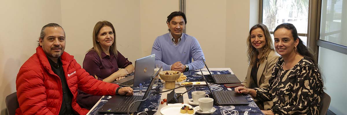 Representantes de la Minera Collahuasi visitaron INACAP Iquique para discutir el desarrollo de un nuevo programa denominado “Programa Corporativo y Estandarizado de Formación de Maestros Guías e Instructores”