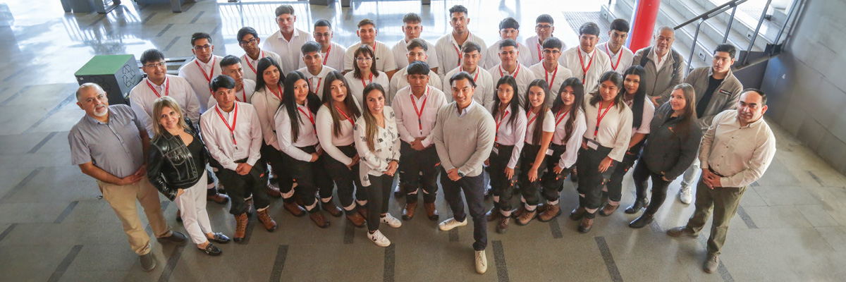 INACAP Iquique celebra el cierre del “Programa Aprendices Operadores CAEX 2024” en colaboración con la Compañía Minera Collahuasi