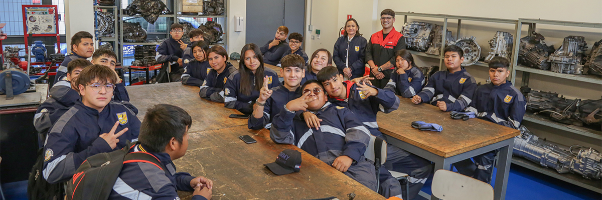 Estudiantes del Liceo Alcalde Sergio González Gutiérrez de Pozo Almonte finalizaron con éxito el programa de Alternancia en INACAP Iquique