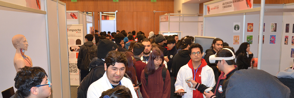 Estudiantes en INACAP Abierto