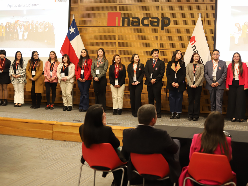 Presentación de los estudiantes de INACAP Sede Chillán que participan en el proyecto integral de apoyo y formalización para emprendedores