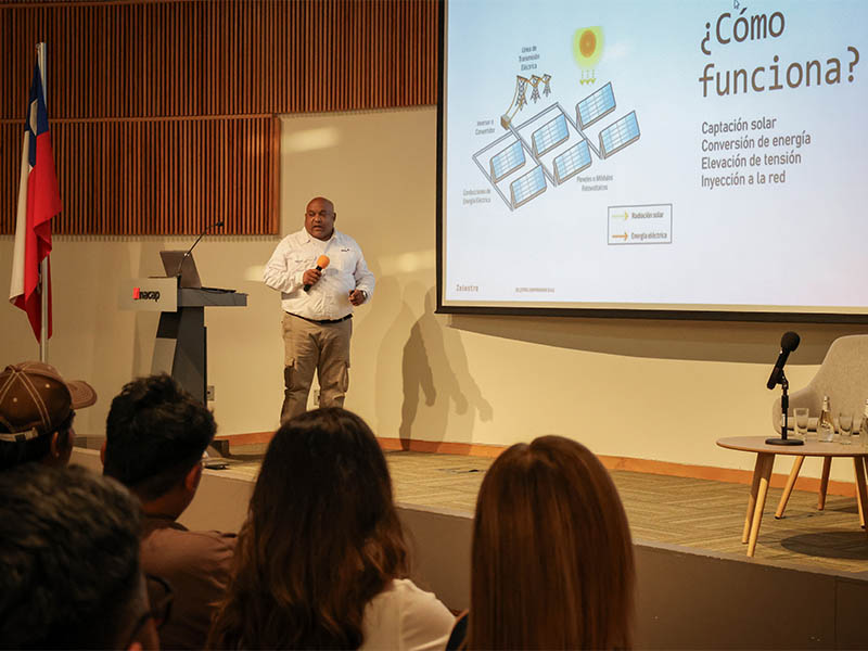 Área de Construcción de INACAP Iquique vincula a sus estudiantes con la vanguardia tecnológica de Zelestra