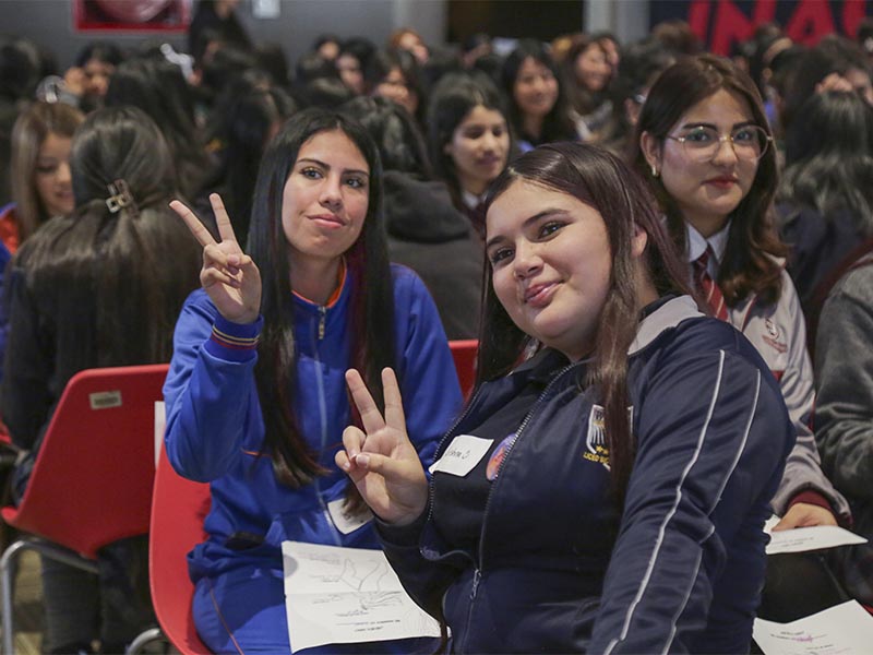Más de 200 alumnas de enseñanza media participaron en el “Taller de Liderazgo y Empoderamiento Femenino” en INACAP Iquique