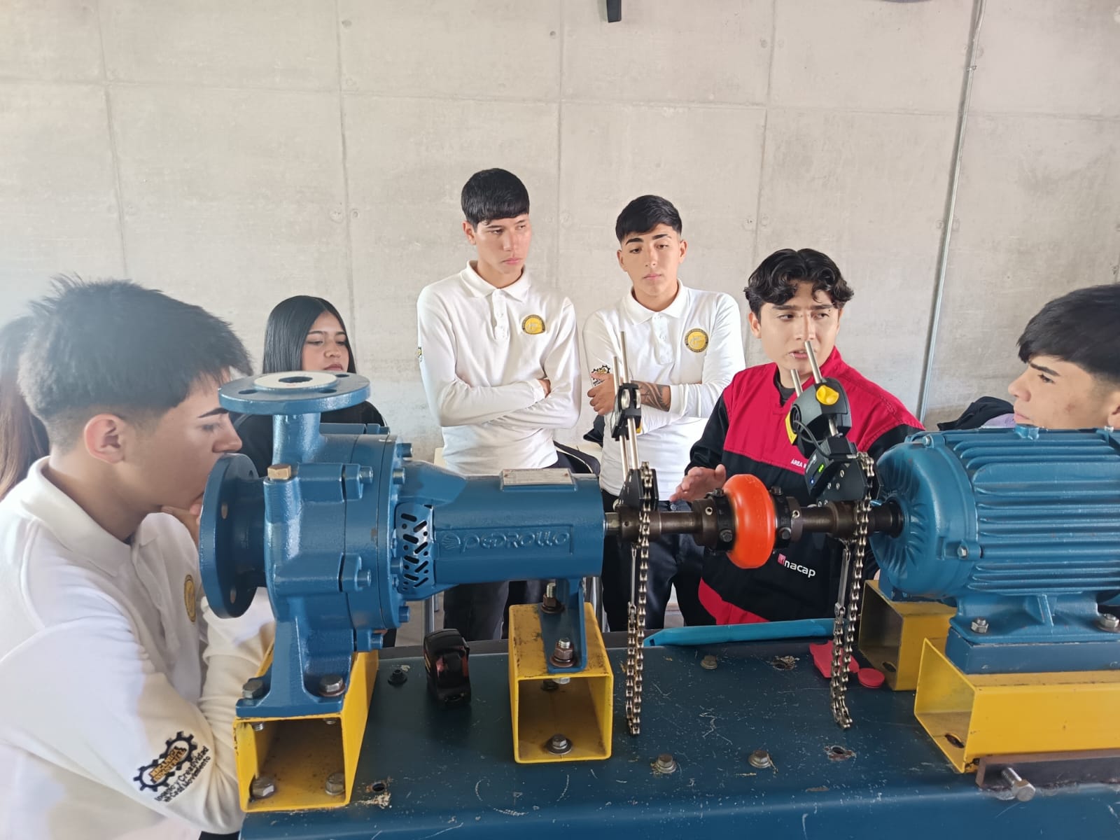 Estudiantes del Liceo Politécnico de Tocopilla participaron en una jornada práctica desarrollada en los talleres de la Sede Antofagasta