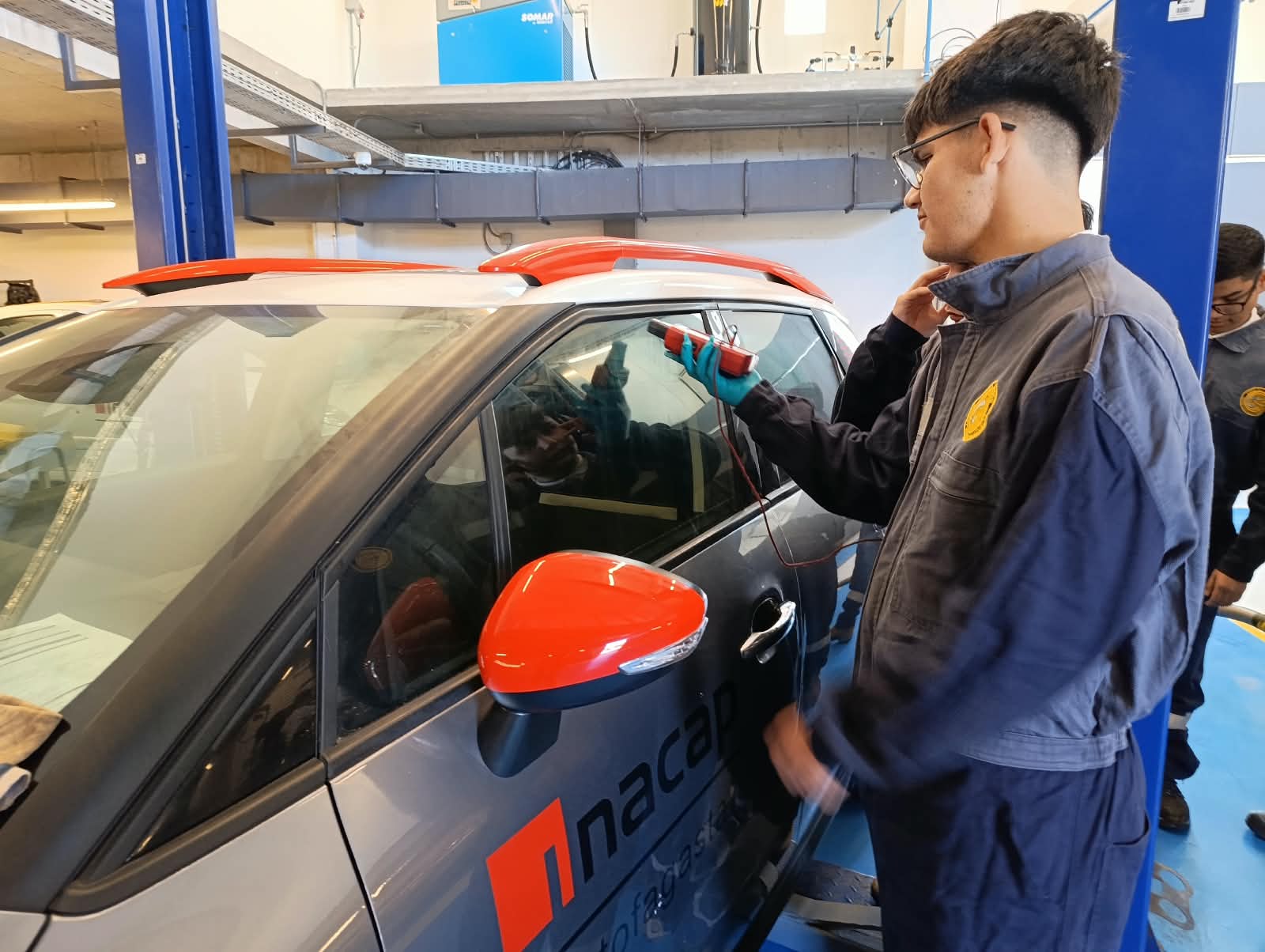 Estudiantes del Liceo Politécnico de Tocopilla participaron en una jornada práctica desarrollada en los talleres de la Sede Antofagasta