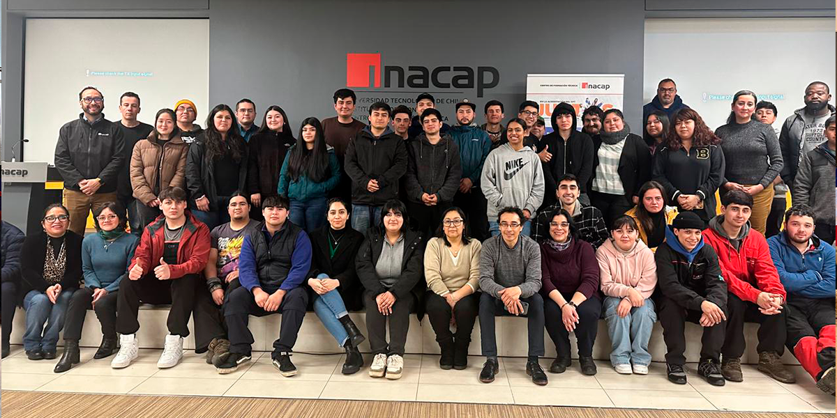 estudiantes de INACAP.