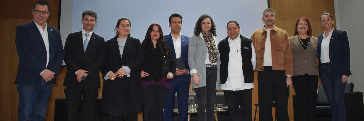 En Sede Apoquindo se realiza Encuentro Interdisciplinario para potenciar el Patrimonio Cultural