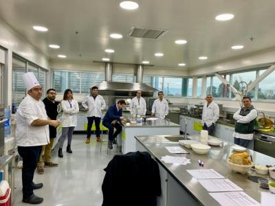 INACAP Sede Talca inicia curso de Técnicas Gastronómicas de Cocina Moderna para colaboradores de PF Alimentos