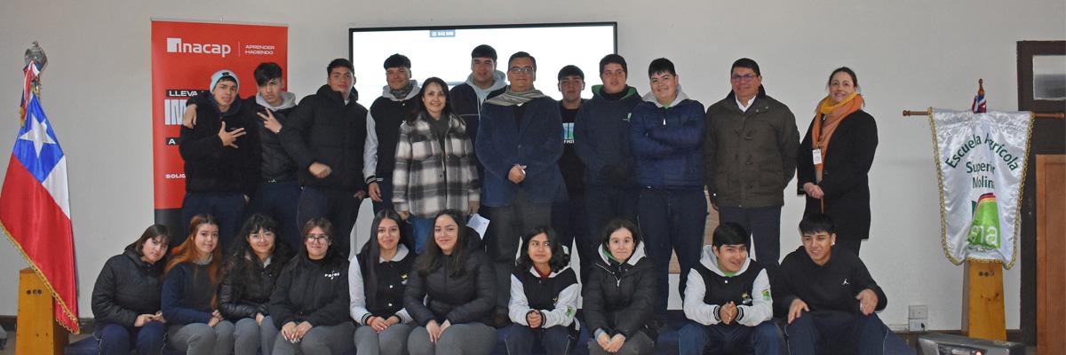 Escuela Agrícola de Molina firma convenio con la empresa Patagoniafresh con el apoyo de INACAP Sede Curicó