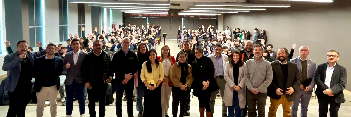 Imagen oficial del cierre del Mes de la Educación Técnico-Profesional en INACAP Sede Re