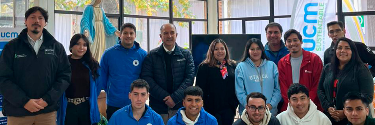 Encargados de Vida estudiantil, junto a los representantes de las distintas casas de estudios de la provincia de Curicó
