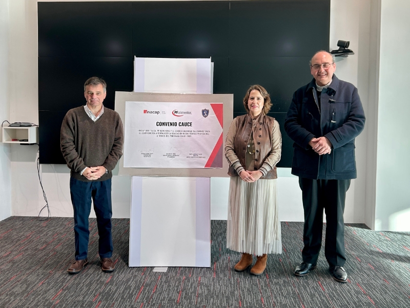 AUTORIDADES EN FIRMA DE CONVENIO