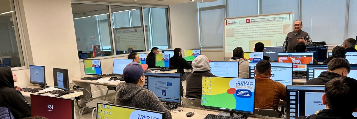 Docente en clases, INACAP Sede Talca