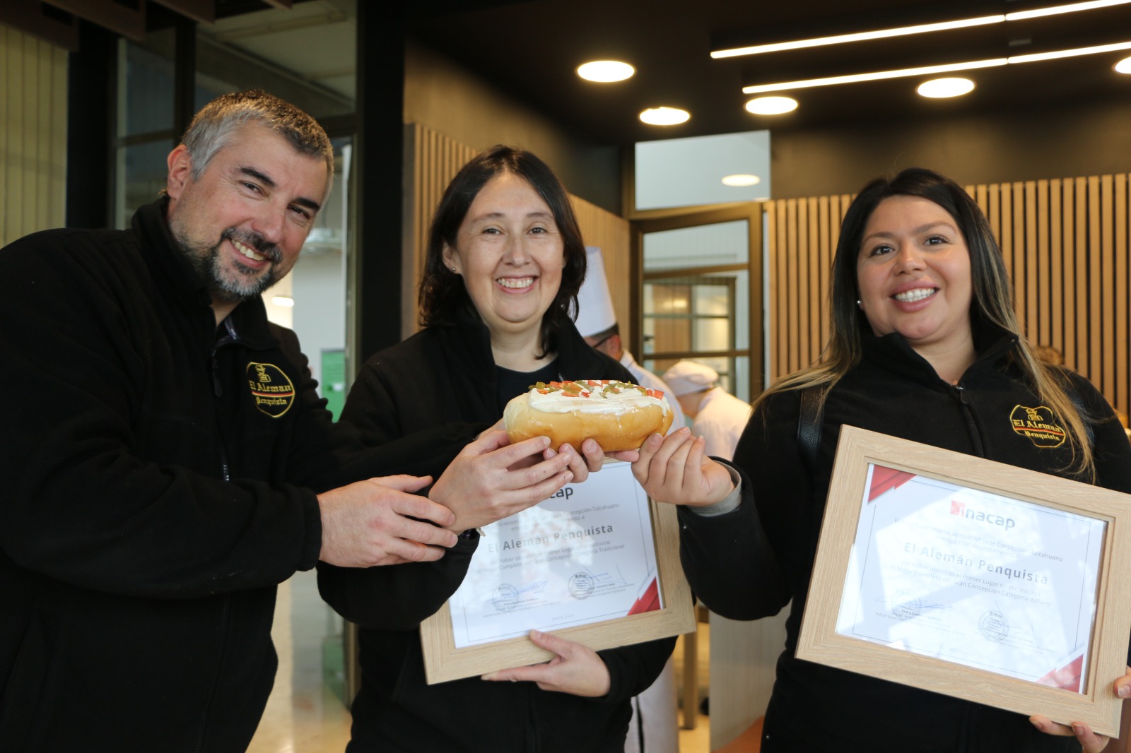 El Alemán Penquista se llevó doble premio: Mejor Completo en su versión tradicional y también italiano.