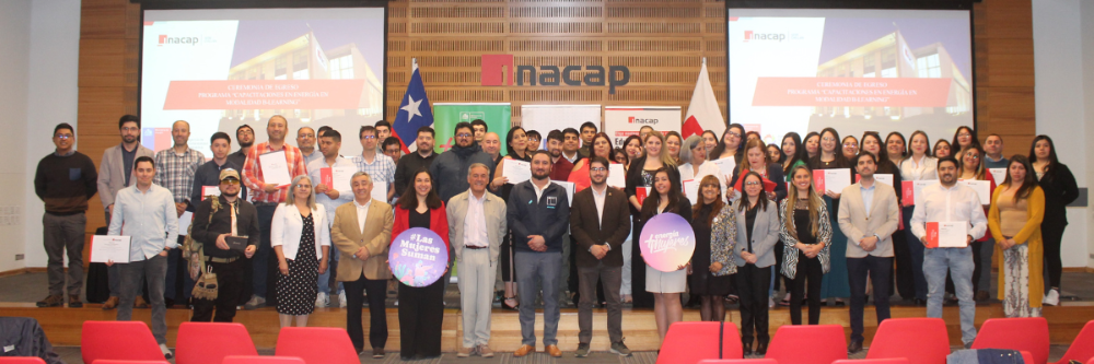 Estudiantes certificados en ceremonia de cierre de los programas realizados con la agencia de sostenibilidad e INACAP