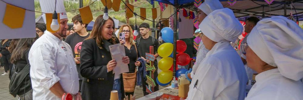 INACAP Iquique celebró la diversidad cultural con feria gastronómica de países migrantes
