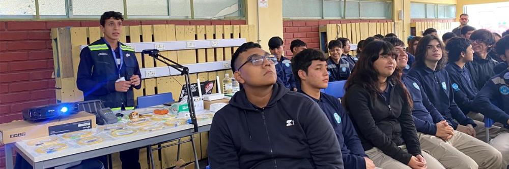 Estudiantes Colegio Chile Norte