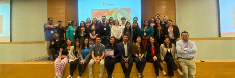 colaboradores Santiago Sur son premiados por actividades Halloween