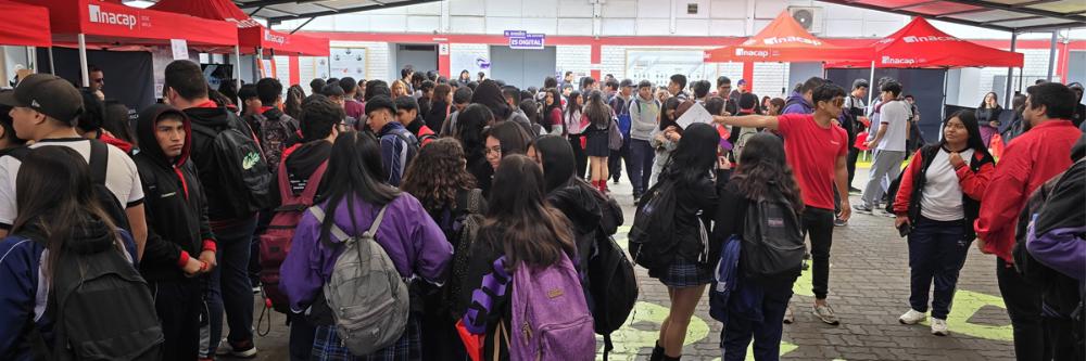 Foto de los estudiantes que participaron el 2024 del evento