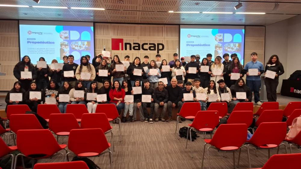 Foto grupal de los estudiantes del propedéutico 2025