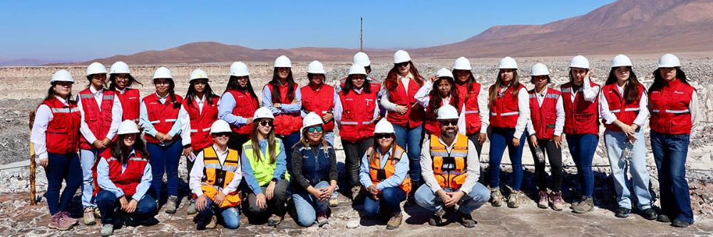 Alumnas de Ingeniería en Minas de INACAP Iquique viven experiencia formativa en terreno junto a SPL