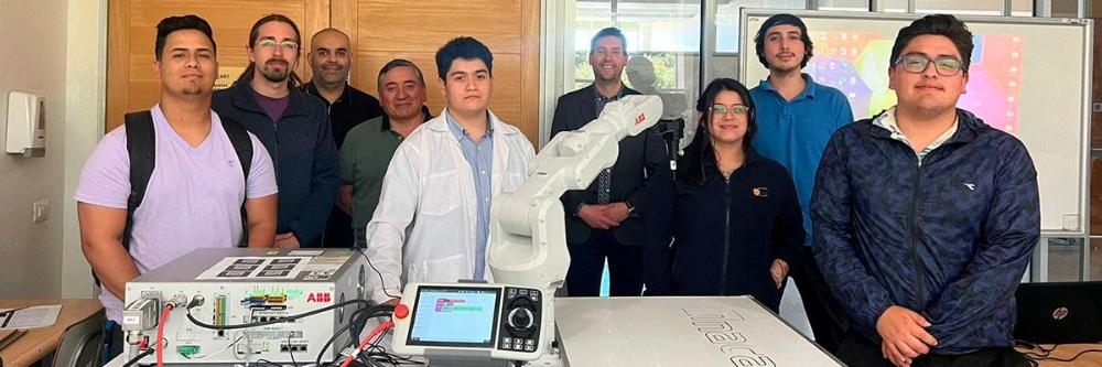 Exalumnos de INACAP Sede Puerto Montt participan en Taller de Robótica y Energías Renovables